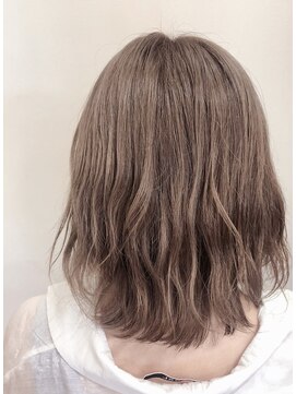 フレンズ 平岡店(friend's) 【札幌平岡　切りっぱなしボブ】　五十嵐美穂