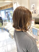 ネオリーブカフ 鶴ヶ峰店(Neolive caff)&nbsp;レイヤーボブ　外ハネ　ハイライト　白髪ぼかし