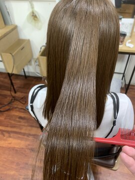 リアナ(RIANA) 髪質改善カラー　赤みを抑えたミルクティー系