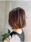 外ハネボブ　ハイライト　グレージュ