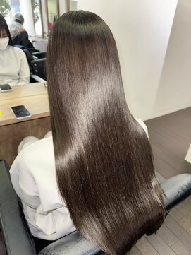 ルーツアイリー 心斎橋(ROOTS IRIE) 髪質改善　髪質改善カラー　ココアブラウン　艶感　ストレート