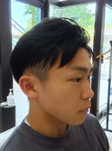 束感ツーブロック アップバング