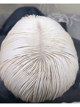 モニカ 原宿店(MONIQA) ホワイトリタッチ