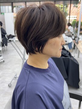 ビューブルー 亀戸錦糸町(VIEW BLUE) 美髪シアーカラーピンクブラウンショートカット切りっぱなしボブ