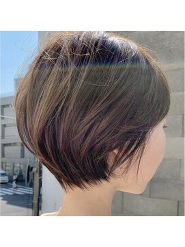 ビューオオサカ(VIEW OSAKA) 首に馴染むショートボブ