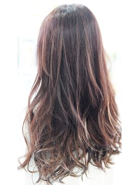 ネス(NESS) オレンジブラウンカラーのハイライトロング