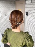 シニヨン　参列ヘア　ルーズシニヨン