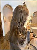 ロング　ケアブリーチ　ミルクティーベージュ　顔周り　10代20代