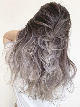 ラグーン(LAGOON) バレイヤージュグレージュハイライトダブルカラーケアブリーチ