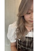ホワイトベージュ