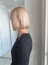 【艶々ダメージレス】「ホワイトミルクティー」【広島/ハイトーン/ケアブリーチ/ダブルカラー】