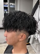 ライズ 渋谷店(RISE)&nbsp;刈り上げフェードスペインカールツイストスパイラル