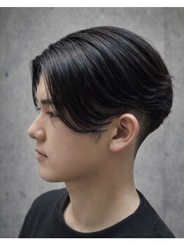 ゼロウーノ(ZER01)の写真/自然に曲がるメンズ縮毛矯正・ストレートが得意