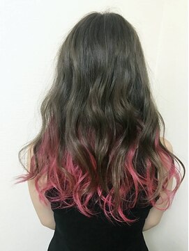 セブンフィズ(SEVEN fizz) ブルーアッシュ×カシスピンクのツーセクションカラー