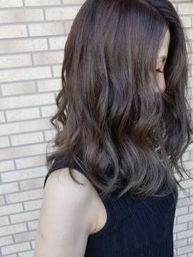 ヘアー アンド メイク アーム(hair and make ame) ハイライト&ローライトで上品に！