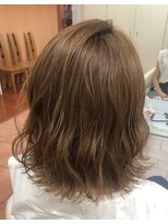 ルチア(Lucia)&nbsp;ウェーブセミ/ミルクチョコレート/ヘルシースタイル30代40代50代