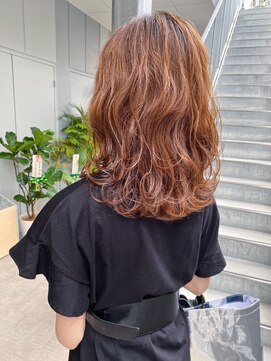 モルニ(MORNI) オレンジベージュ_マロンベージュ Aラインボブ かきあげ