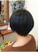 ショートボブ