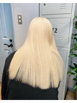 ジーナ(XENA)&nbsp;【光】Honey blonde
