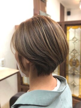 エルベ 千波店(elve) #大人ショート #ハイライト #くびれショート #脱白髪染め