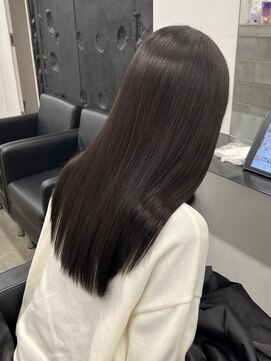 ココ 本八幡(KOKO) #黒髪#小顔#クラゲヘアー#オリーブグレー#ココアベージュ#美髪