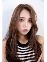 シー 岡崎(,SHE)&nbsp;斜めバング/グレージュカラー/デザインカラー/東岡崎