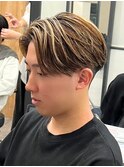 ハイライトセンターパートメッシュダブルカラーツーブロック