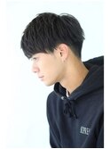 黒髪ツーブロックメンズヘア