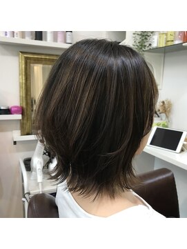 キッテ(KITTE) ミディアムレイヤー