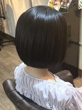 アティック(attic) ショートボブ/ボブ/ミディアム/ヘアドネーション/レイヤーカット