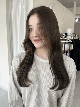 ミル(mir) 大人くびれstyle / 透明感たっぷりOlive