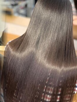 ベルデ(verde)の写真/【白子駅徒歩５分】髪の状態に合わせて選べるトリートメントで、髪の内部から潤い与え艶感たっぷりな髪に♪