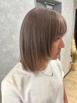 ルル(Lulu) ラベンダーグレージュボブレイヤースタイル