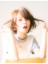 エラ(ELLA)&nbsp;流し前髪☆大人かわいいショートボブ