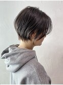 横顔美人ショート