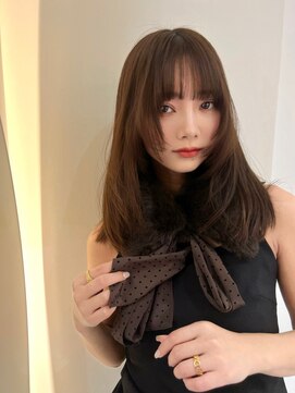 フィル 横浜(fil) ミディアムレイヤーミントベージュ_ダークアッシュチェリー