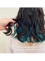 ナンバー アリア 三軒茶屋(N° aria)&nbsp;《三軒茶屋 N°aria》波巻ミディ×ブルーグリーンインナーカラー