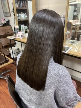 リアナ(RIANA) 髪質改善トリートメント×カラー 暗めグレージュ系カラー