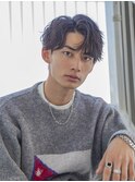 【Mens style】刈り上げセンターパート波打ちパーマブルーカラー