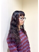 ヘアの雰囲気を変えたい方必見！ロングウェーブパーマ