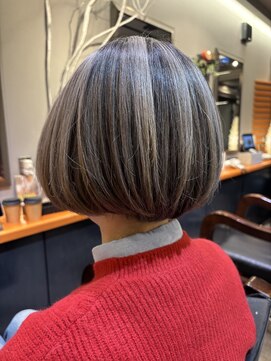 ヘアースタジオエフ 白髪が気にならないバレイヤージュボブ