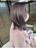 大人シアーベージュミニウルフボブミディアムレイヤー