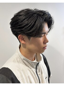 ニュアンスセンターパート　センターパート　ニュアンスパーマ