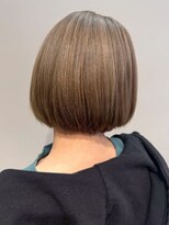 オレンジペコ(orange peco)&nbsp;丸みボブ ブリーチ ダブルカラー ミルクティーベージュ 艶髪