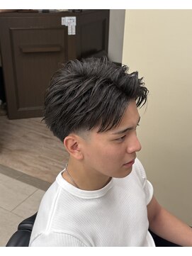 オアゾバーバー(OAZO BARBER) ショートセンターパート/フェード/バーバー/メンズ/20代/30代/