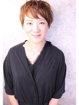 キャアリー(Caary) Ｃａａｒｙの似合わせカットとワンサイド斜めバングショート♪
