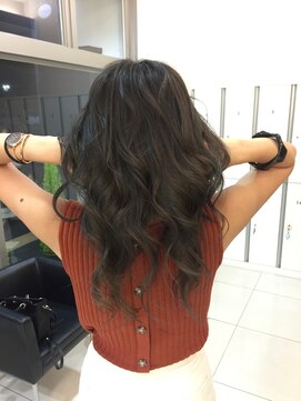 ケンジサナンド(KENJE Sanando) ダークグレージュ