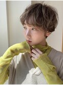 パーマ風ショートヘア