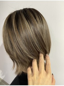 リーオオサカ(Lee Osaka) 【Lee大阪店】秋色くすみベージュ×ハイライト/新出奈津樹