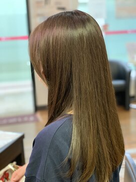 フレンズ 環状通東店(friend's) ☆センターパートが上品さを演出するセミロングヘア☆